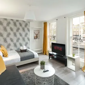 Private Double Shared Bathroom Near Centre London